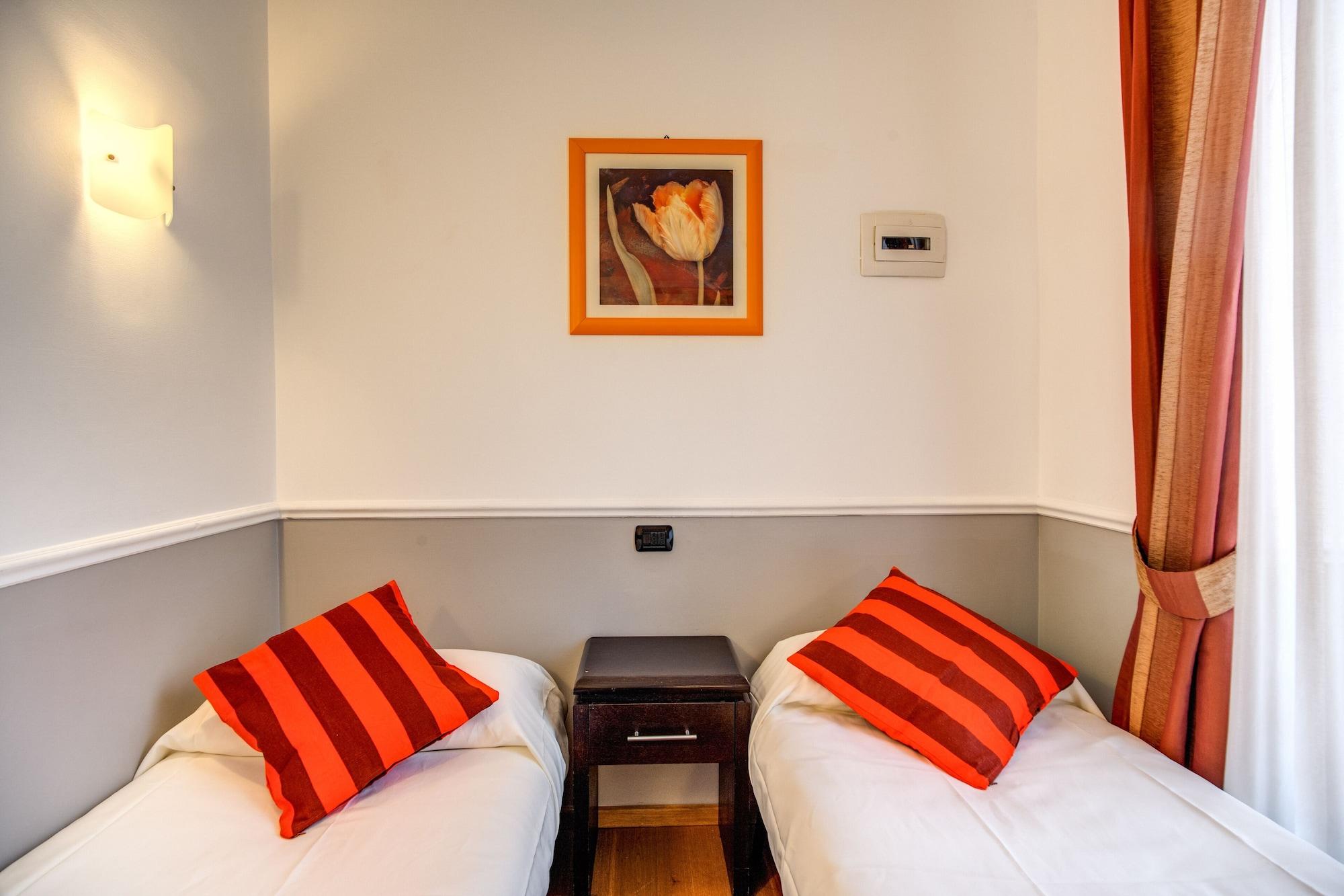 Hotel Everest